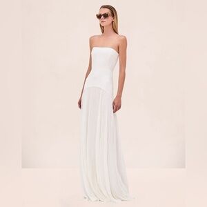 Alexis NWOT Sunniva Strapless Pleated Gown